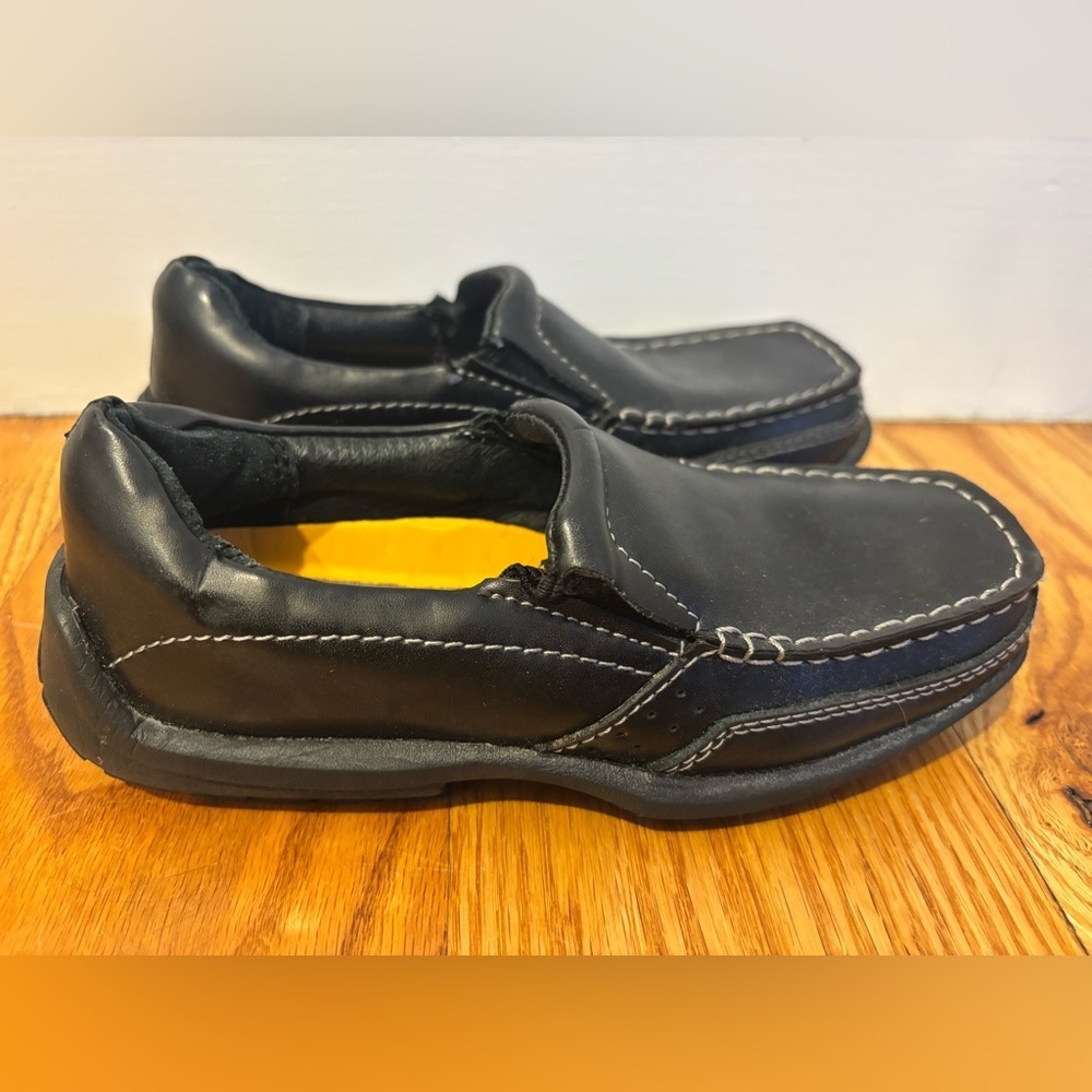 Classic Black Kids Dress Shoes - Picture 4 of 7